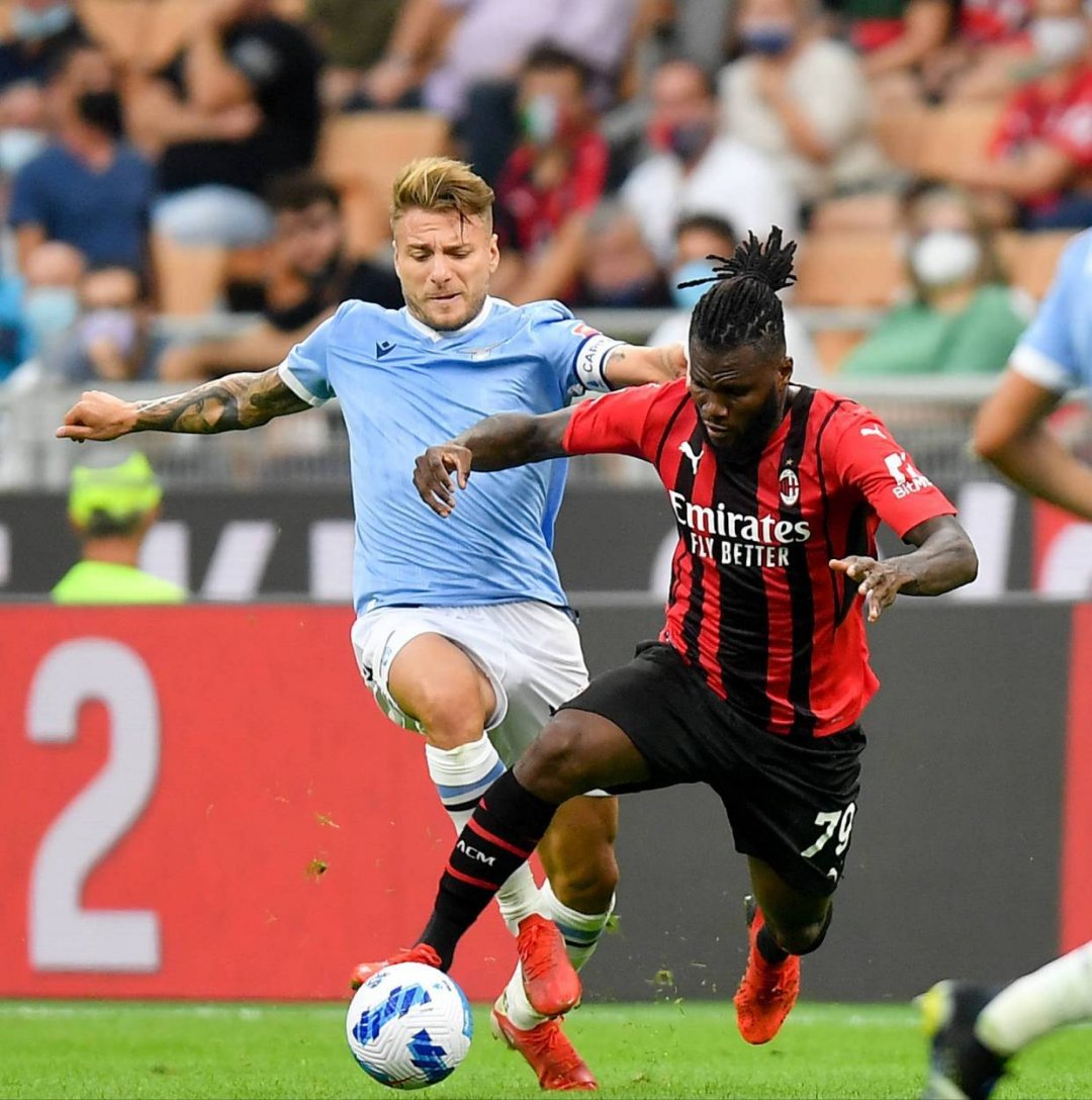 九游体育-AC米兰关键时刻遗憾出局，志在荷甲名次提升，赛场秩序良好，临场指挥获称赞的简单介绍