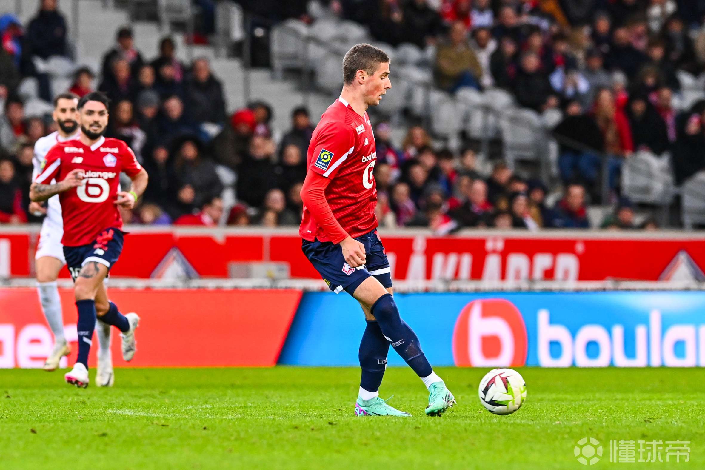 清晨法国杯传出新动向，里昂队长鼓劲，管理层表态：信心回归，赛程密集仍需轮换(是一次团结务实鼓劲奋进的大会更是一次)