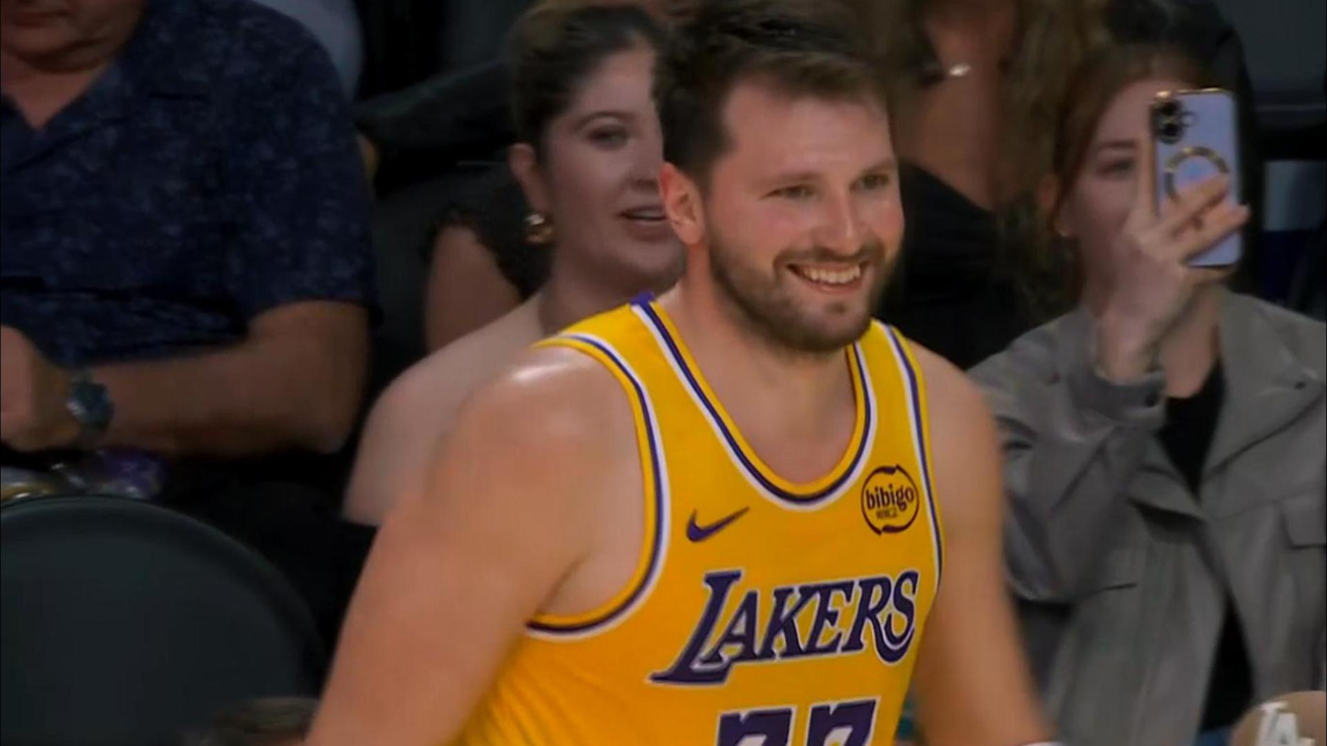 广州队围绕足总杯战术微调西亚卡姆在湖人比赛中连败，这操作让人直呼：集结日阿斯顿维拉备战NBA常规赛的简单介绍